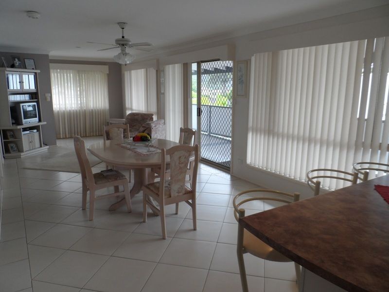 5 Kevin Crescent, St Georges Basin NSW 2540