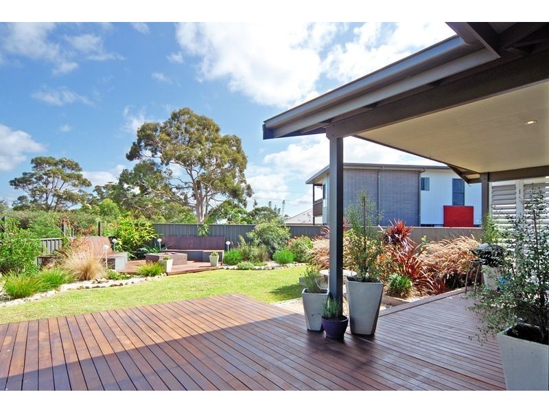 12 Omega Place, Vincentia NSW 2540