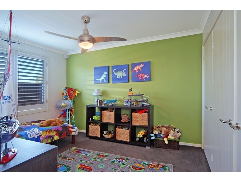 12 Omega Place, Vincentia NSW 2540
