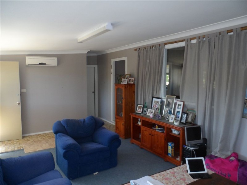 20 Deane Street, St Georges Basin NSW 2540