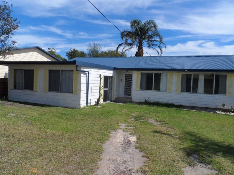 13 Dunnisla Street, Sanctuary Point NSW 2540