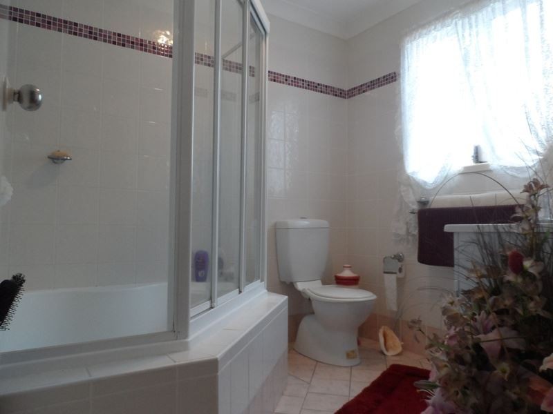 5 Kevin Crescent, St Georges Basin NSW 2540