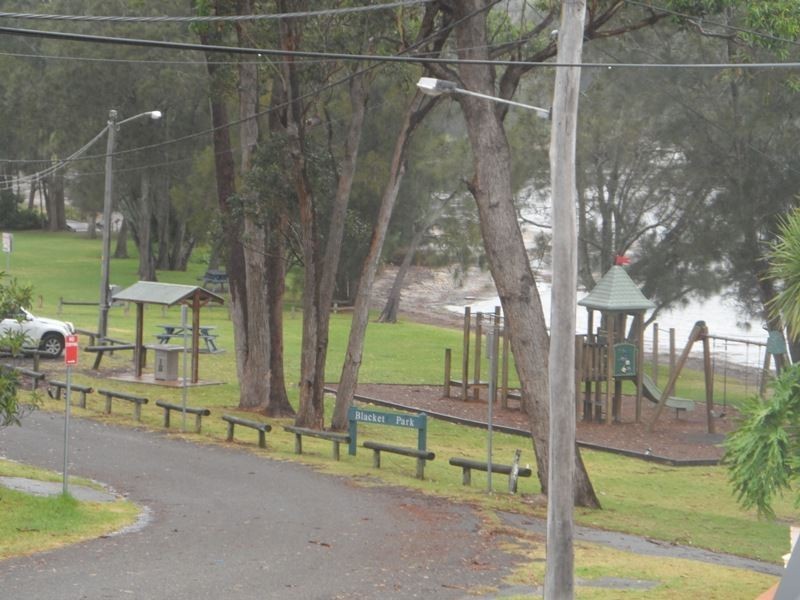 5 Kevin Crescent, St Georges Basin NSW 2540