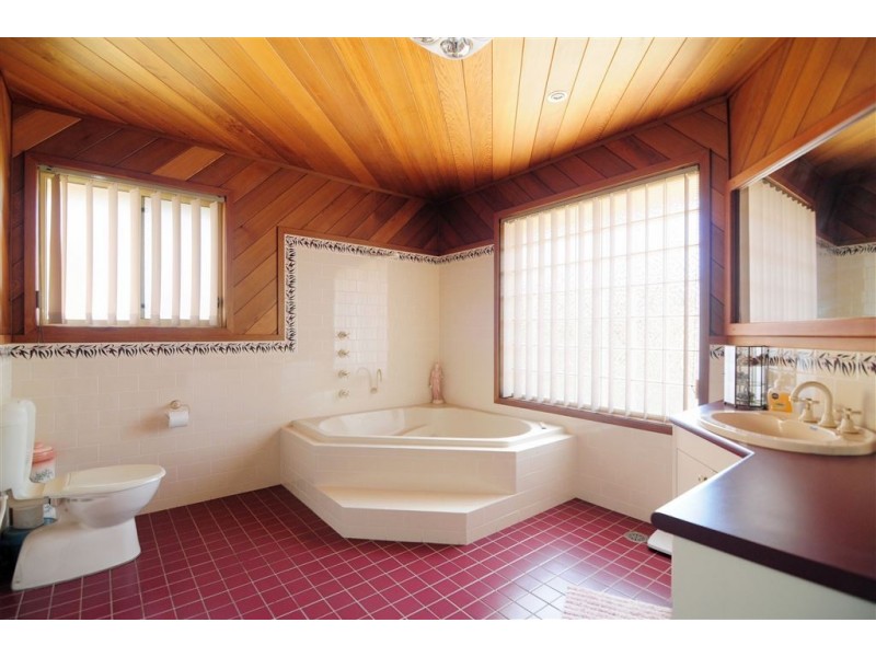 2 Deas Thomson Street, Vincentia NSW 2540