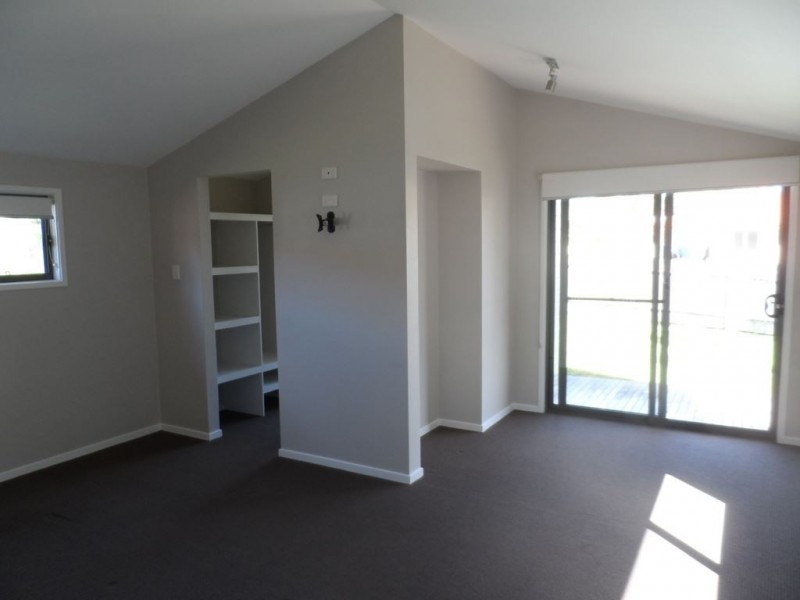 9 Sheeran Street, Old Erowal Bay NSW 2540