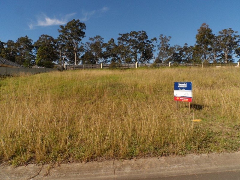 61 Warrigal Street, Nowra NSW 2541