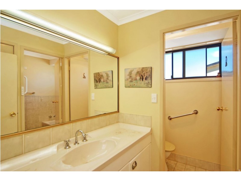 43 Waratah Crescent, Sanctuary Point NSW 2540