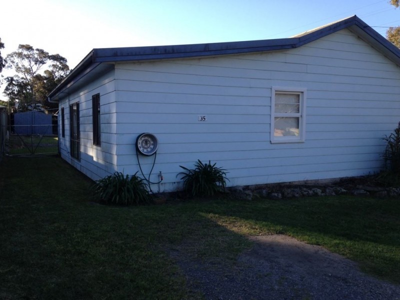 35 Fitzpatrick Street, Old Erowal Bay NSW 2540
