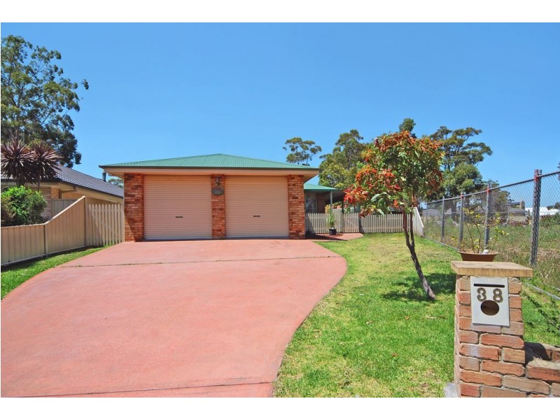 38 Hogbin Crescent, Sanctuary Point NSW 2540