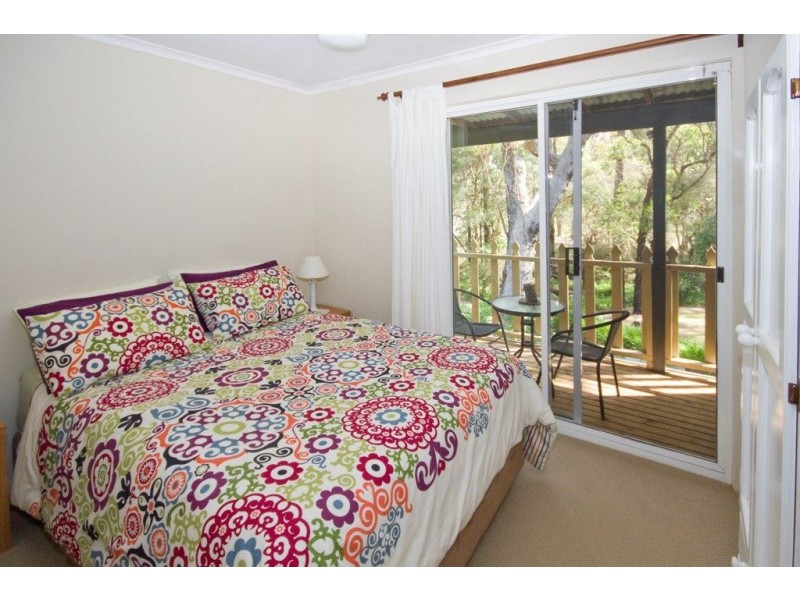 305 Sussex Inlet Road, Sussex Inlet NSW 2540