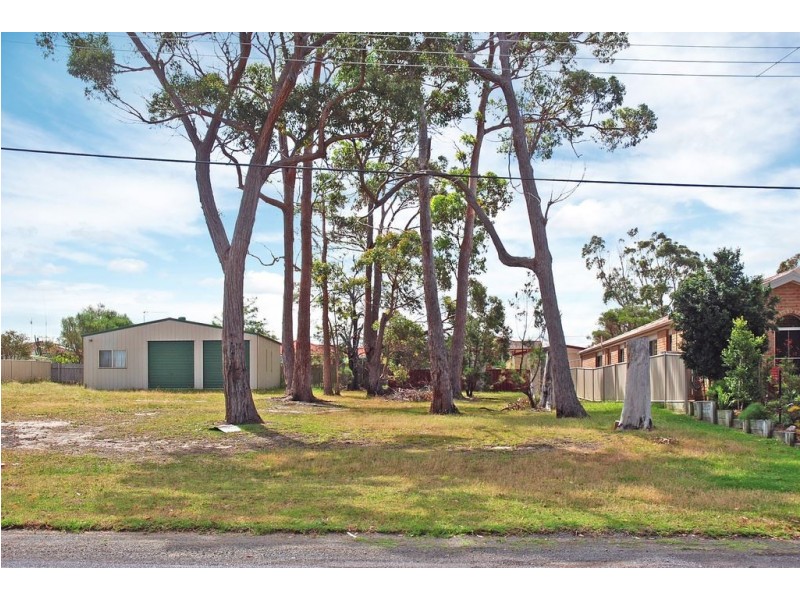 11 Warrego Drive, Sanctuary Point NSW 2540