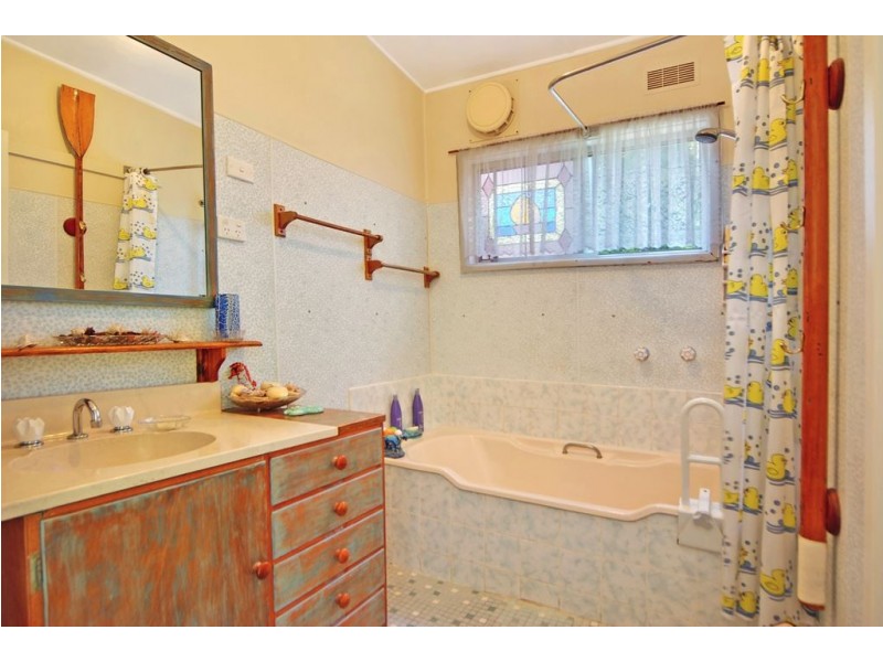 76 Prentice Avenue, Old Erowal Bay NSW 2540