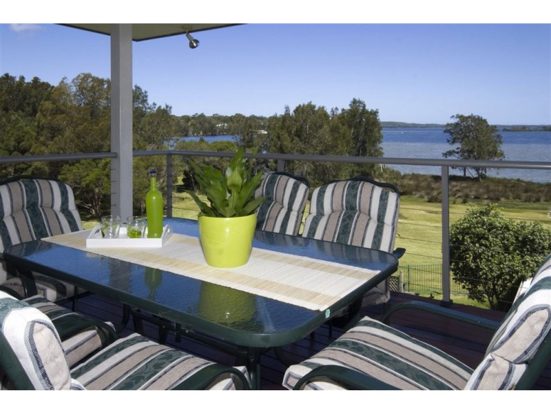 12 Caulfield Parade, Old Erowal Bay NSW 2540