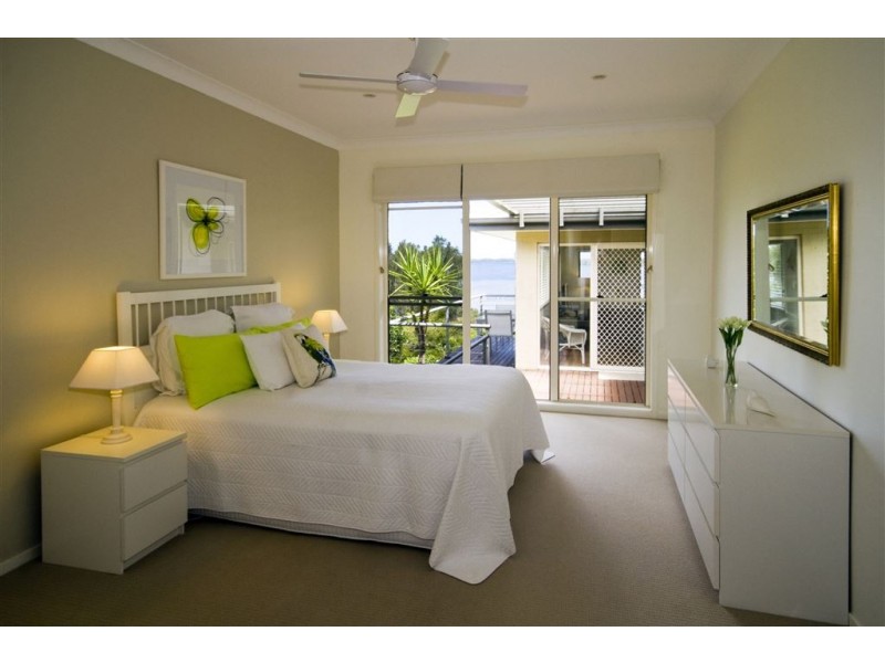 12 Caulfield Parade, Old Erowal Bay NSW 2540