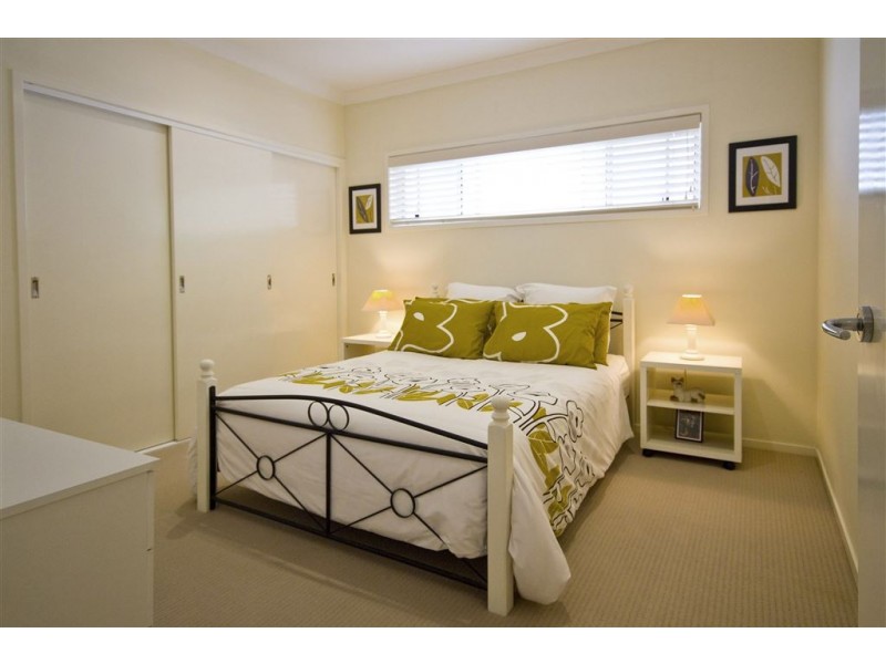 12 Caulfield Parade, Old Erowal Bay NSW 2540