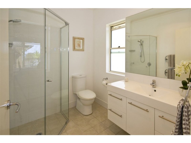 12 Caulfield Parade, Old Erowal Bay NSW 2540