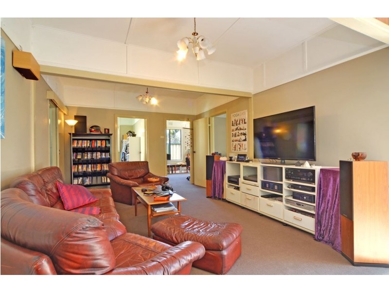 18 Naval Parade, Erowal Bay NSW 2540