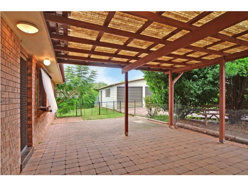 4 Chatsworth Crescent, North Nowra NSW 2541