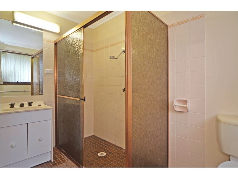 4 Chatsworth Crescent, North Nowra NSW 2541