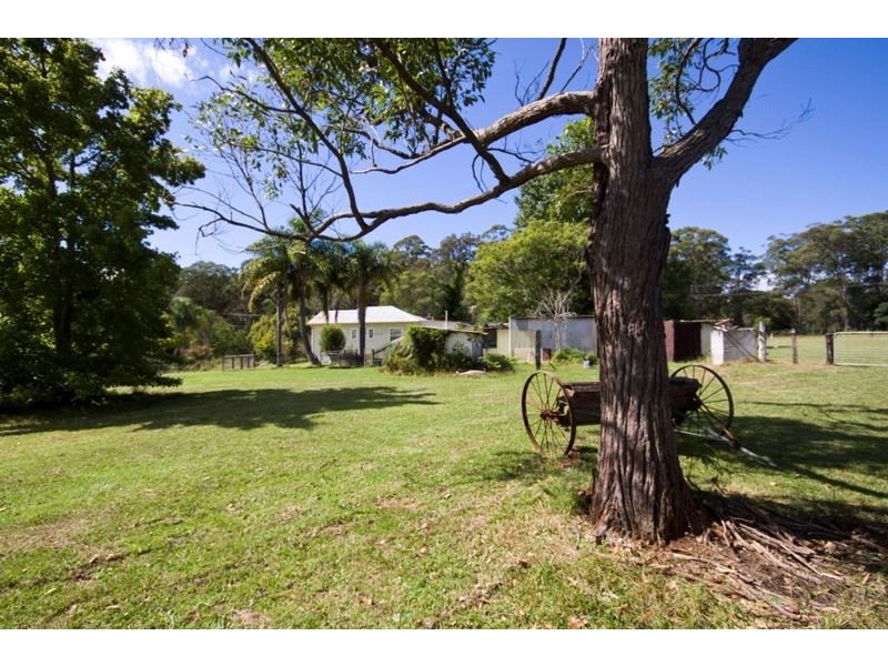 2 Pritchard Avenue, Woollamia NSW 2540