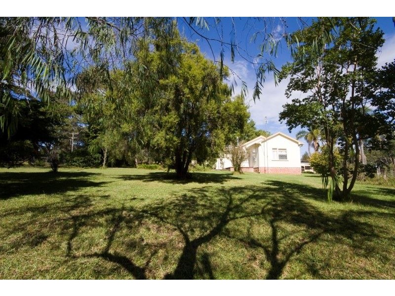 2 Pritchard Avenue, Woollamia NSW 2540