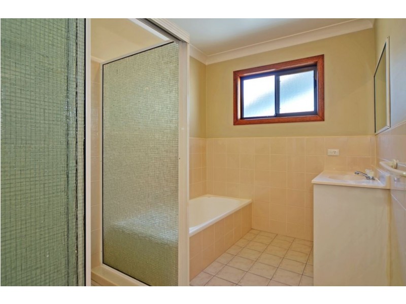 67 MacGibbon Parade, Old Erowal Bay NSW 2540