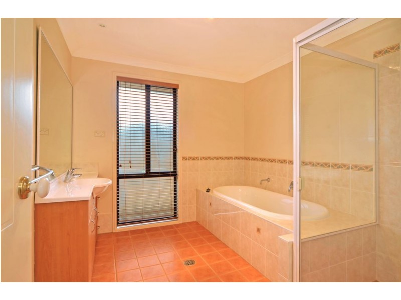 14 Ball Close, St Georges Basin NSW 2540