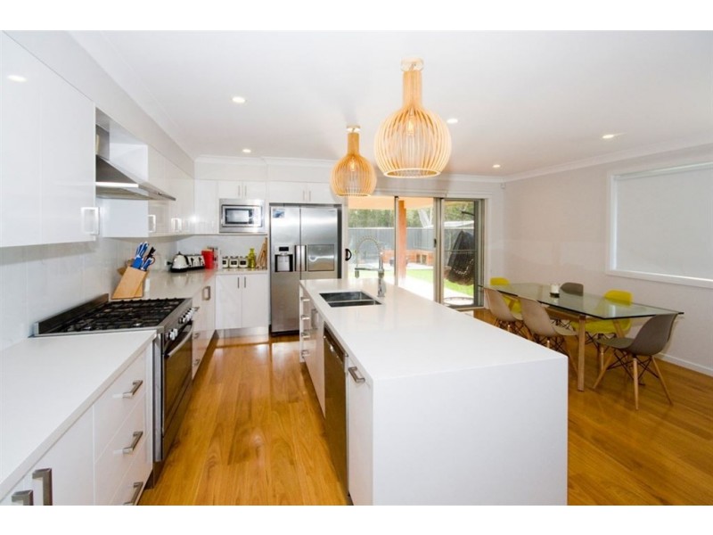 37 Summercloud Crescent, Vincentia NSW 2540