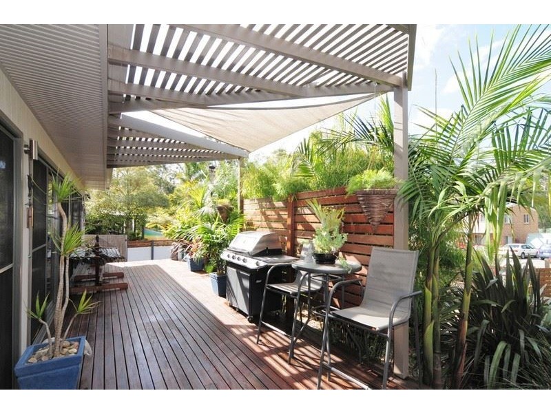 21 Riverside Esplanade, Basin View NSW 2540