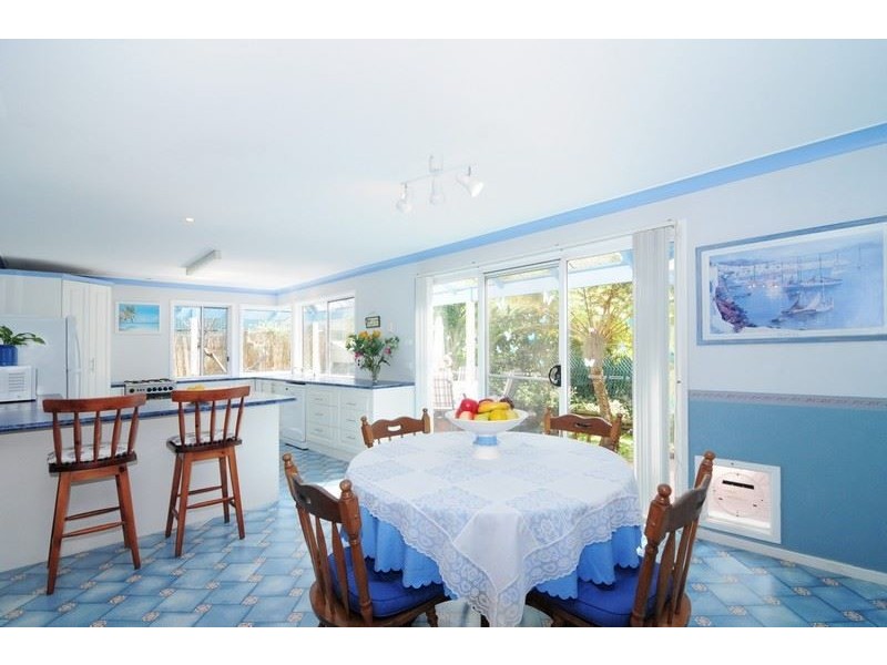 13 Prentice Avenue, Old Erowal Bay NSW 2540