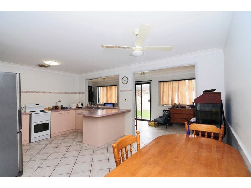 4 Dunisla Street, Sanctuary Point NSW 2540