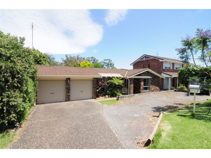 12 Yuroka Cres, St Georges Basin NSW 2540