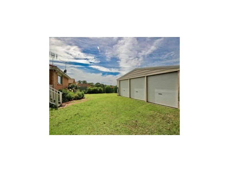 24 Claylands Drive, St Georges Basin NSW 2540