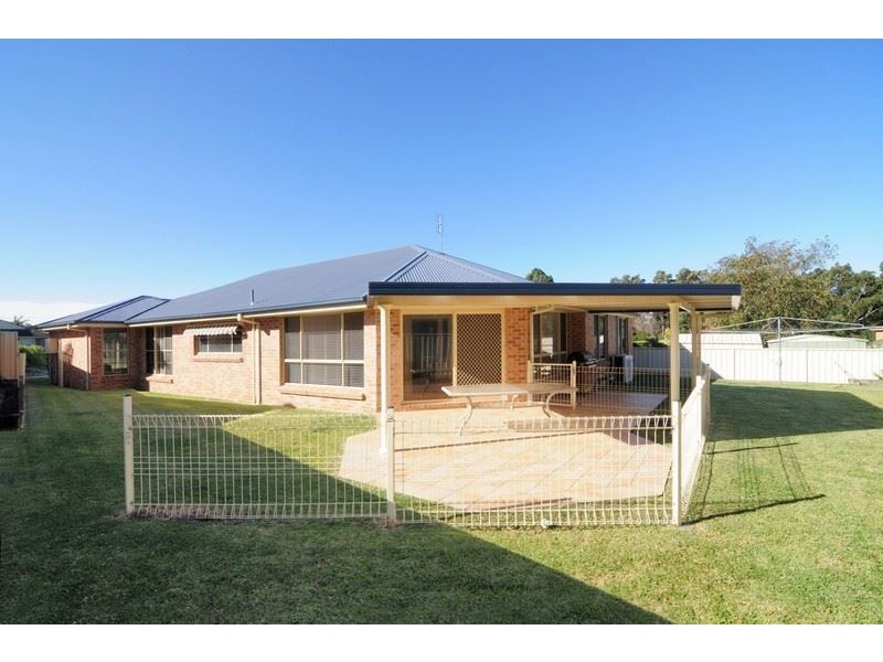 36 Cammaray Drive, St Georges Basin NSW 2540