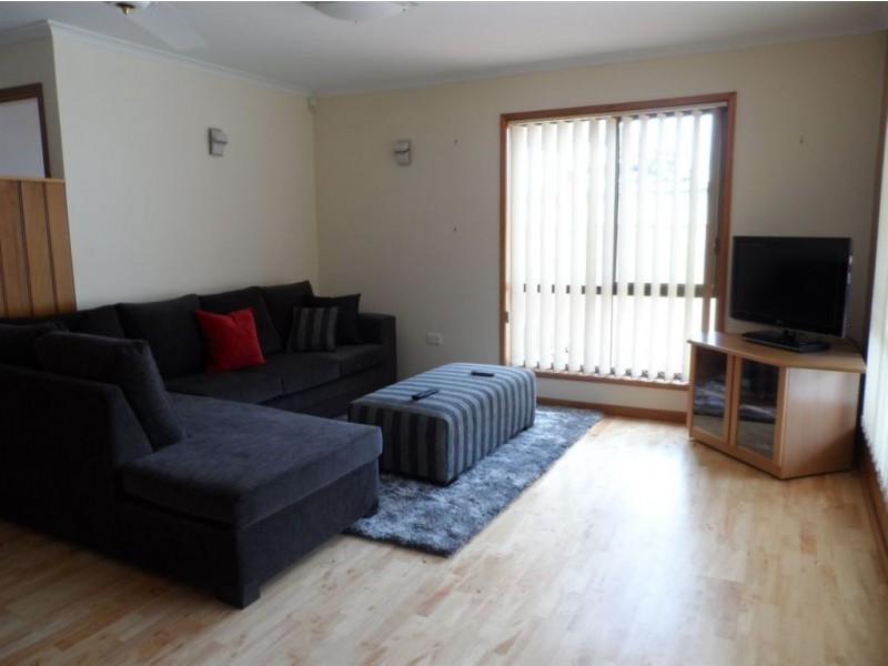 143 Elizabeth Drive, Vincentia NSW 2540