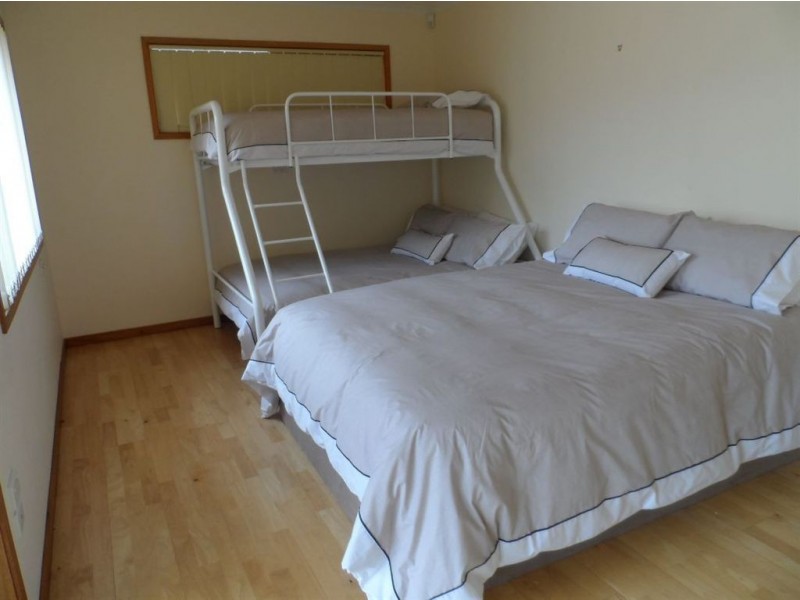 143 Elizabeth Drive, Vincentia NSW 2540