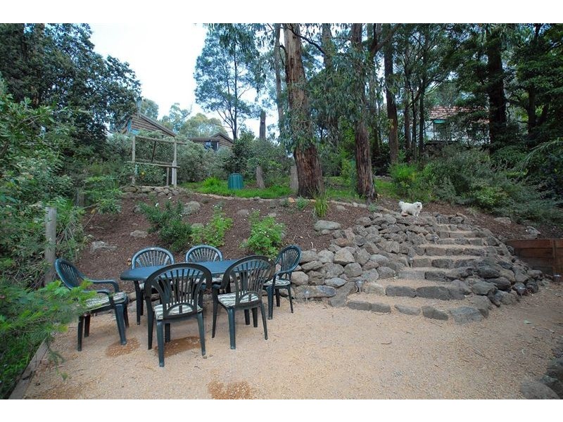 22 Hazel Grove, Tecoma VIC 3160