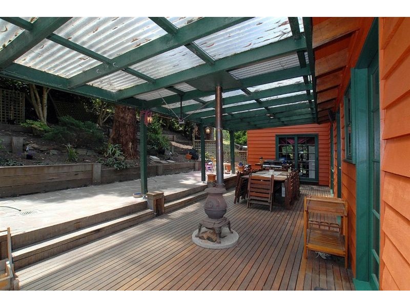71 Temple Road, Selby VIC 3159