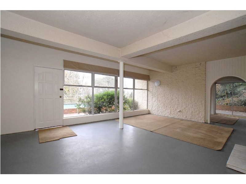 4 Kallamondah Road, Ferny Creek VIC 3786