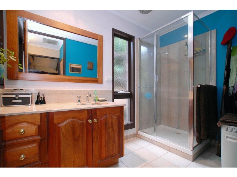 1 Centre Road, Upwey VIC 3158