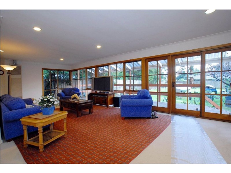 19 Gibbs rd, Ferntree Gully VIC 3156