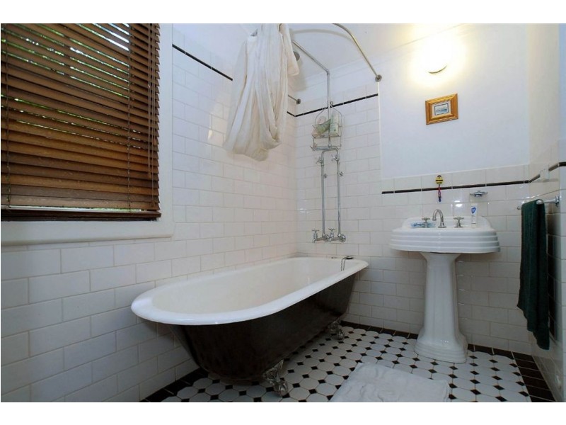 1 Campbell Street, Tecoma VIC 3160