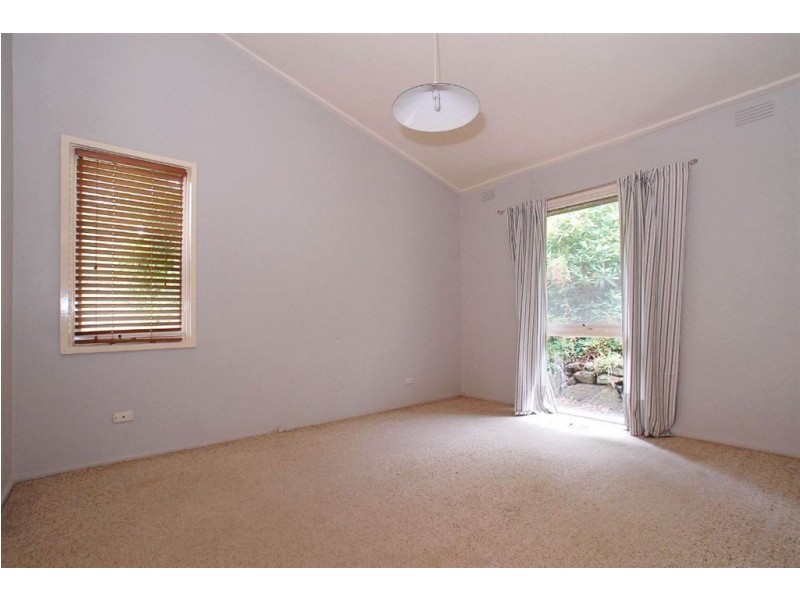 27 Hughes Street, Upwey VIC 3158