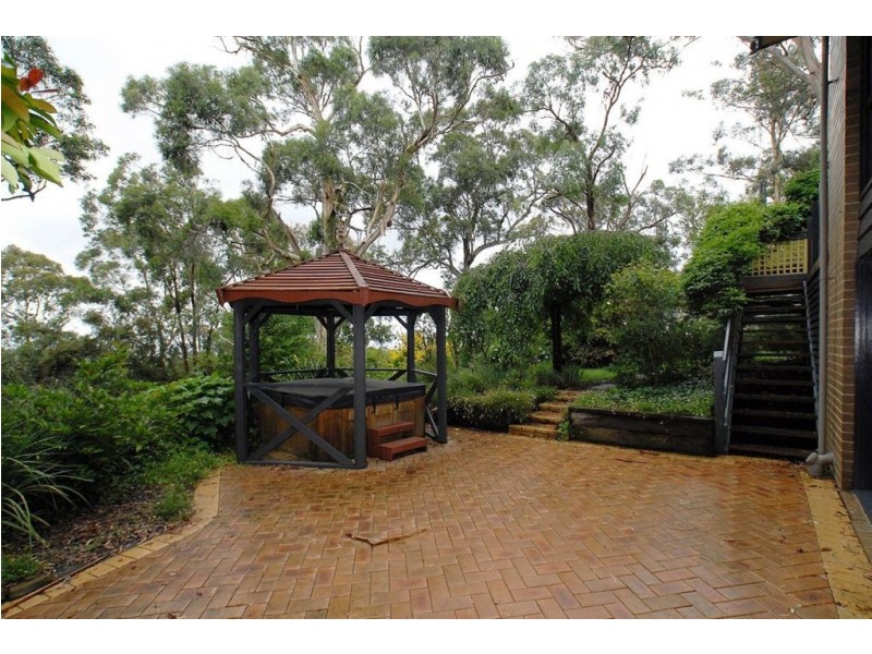 27 Hughes Street, Upwey VIC 3158