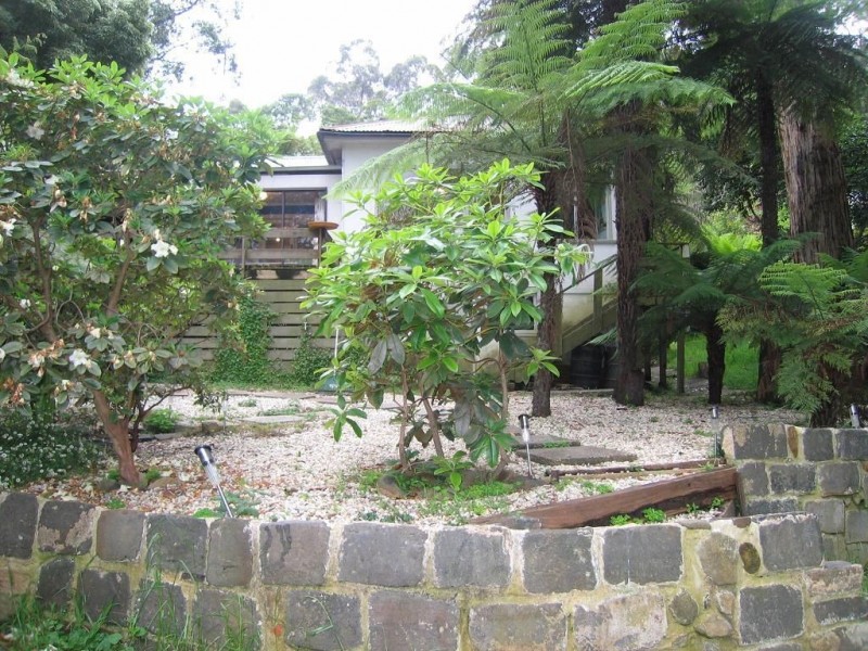 18 Blackwood Street, Tecoma VIC 3160