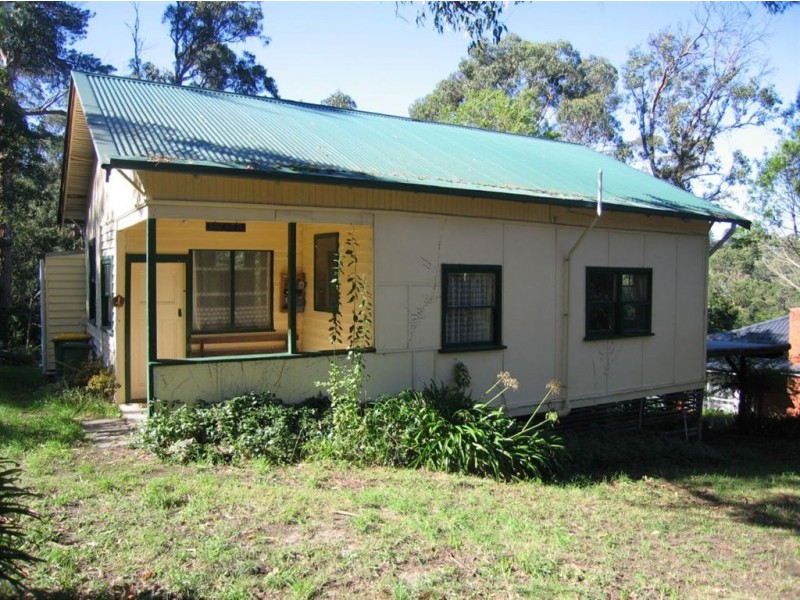2 Gums Avenue, Belgrave VIC 3160