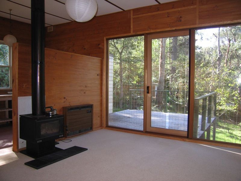 2 Gums Avenue, Belgrave VIC 3160