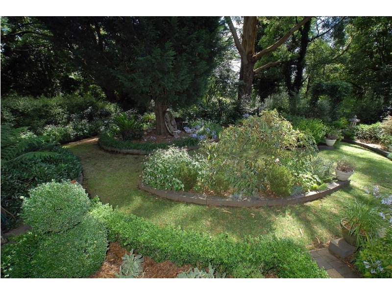 12 Eleanor Grove, Kallista VIC 3791