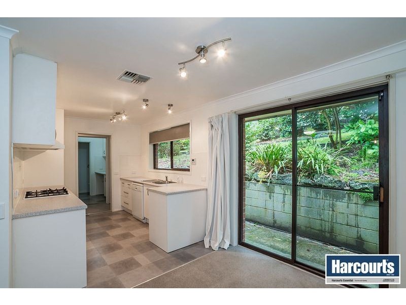 17 Oakland Avenue, Upwey VIC 3158