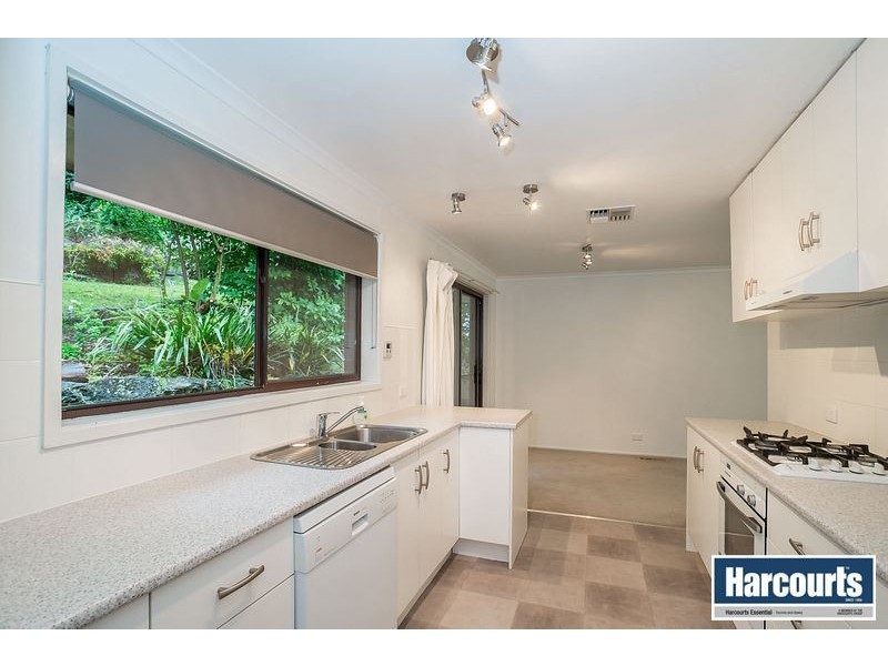 17 Oakland Avenue, Upwey VIC 3158